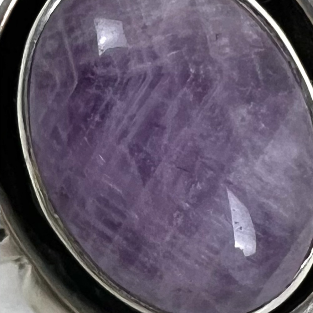 Amethyst and sterling silver oval button earrings - Picture 4 of 7